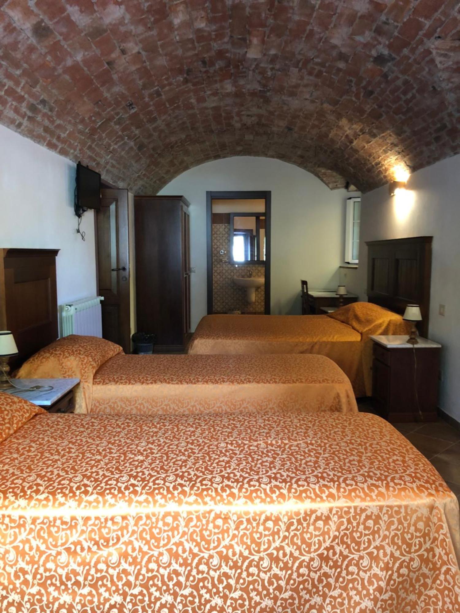Albergo Miramonti Comano  Bagian luar foto